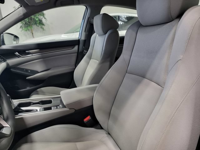 Used 2018 Honda Accord LX image 13
