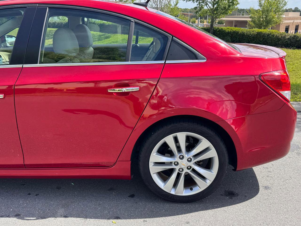 Used 2011 Chevrolet Cruze LTZ w/ RS Package FWD image 10