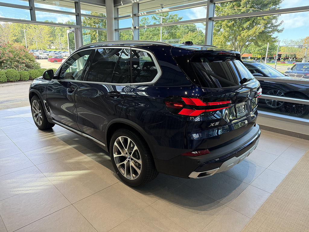 New 2026 BMW X5 xDrive40i AWD/4WD image 4