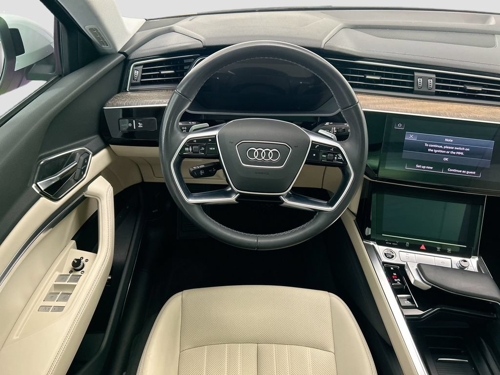 Certified 2024 Audi Q8 e-tron Premium Plus w/ Premium Plus Package AWD/4WD image 10