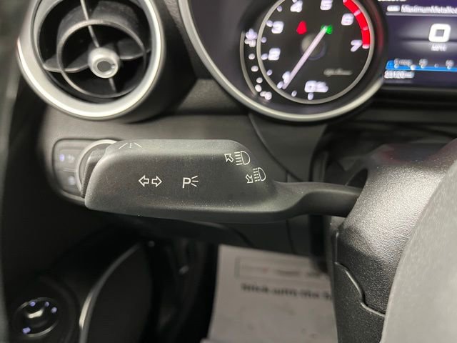 Used 2022 Alfa Romeo Giulia Ti w/ Active Assist Plus Package AWD/4WD image 19