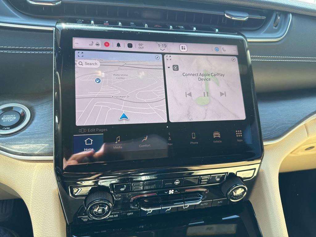 Certified 2023 Jeep Grand Cherokee Limited w/ Trailer Tow Prep Group (B) image 7