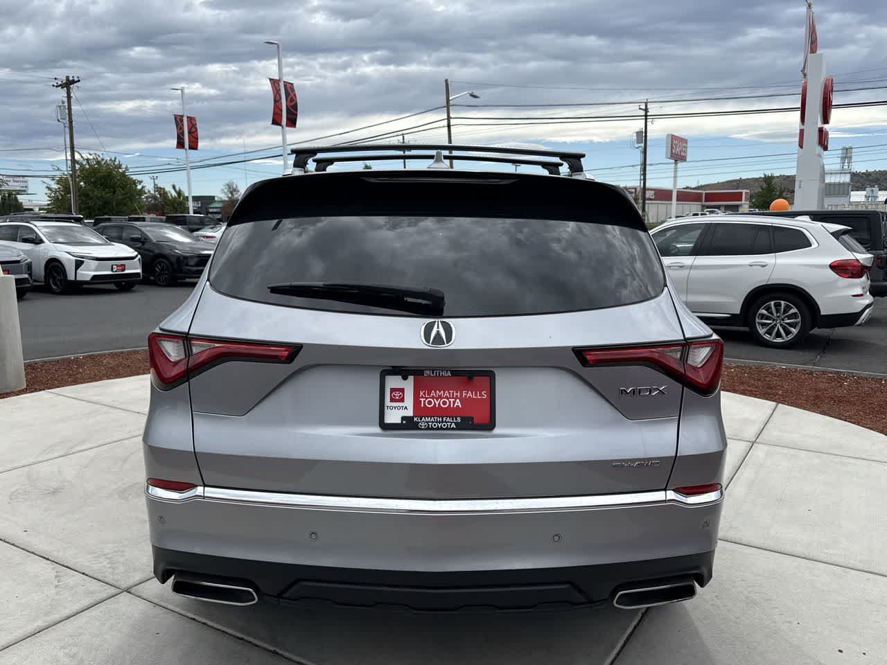 Used 2023 Acura MDX w/ Advance Package AWD/4WD image 4