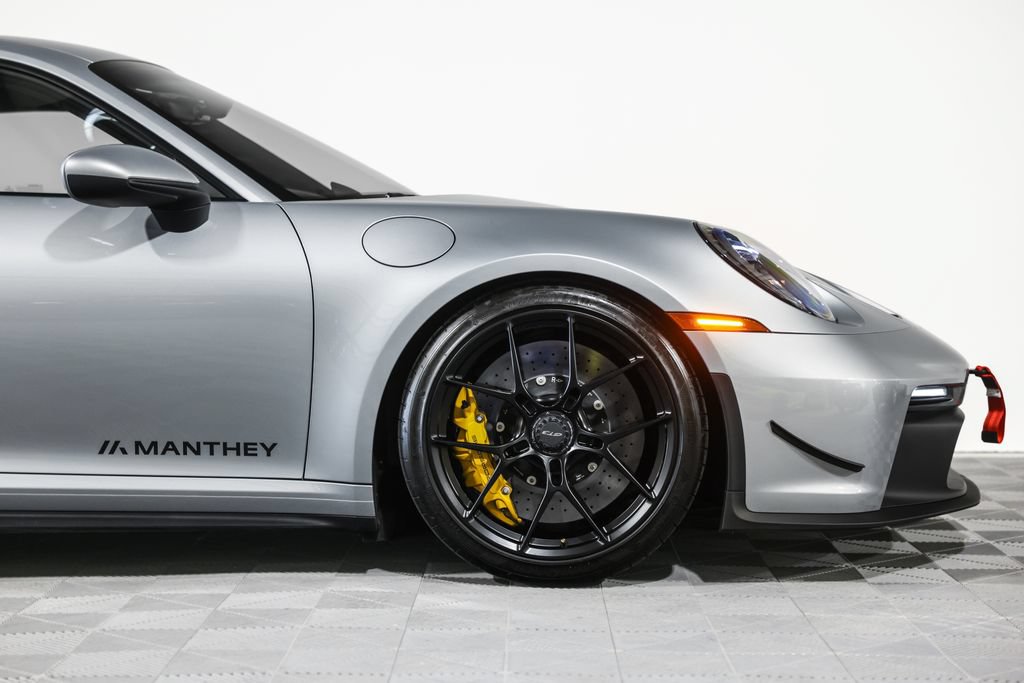 Used 2022 Porsche 911 GT3 RWD image 4
