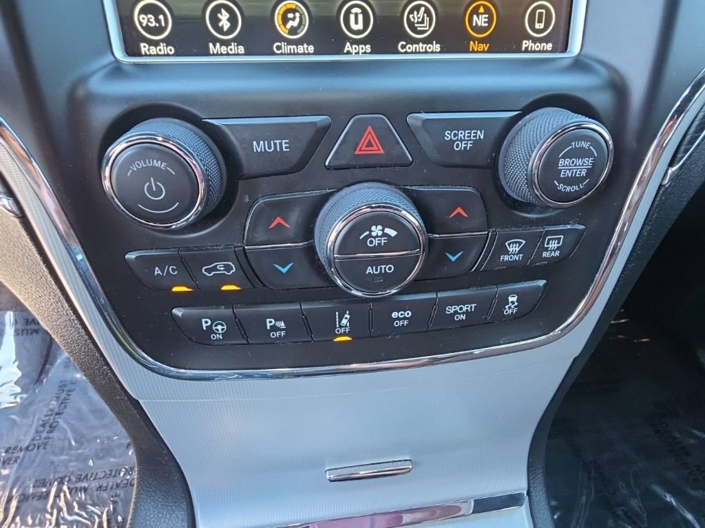 Used 2018 Jeep Grand Cherokee Summit AWD/4WD image 28
