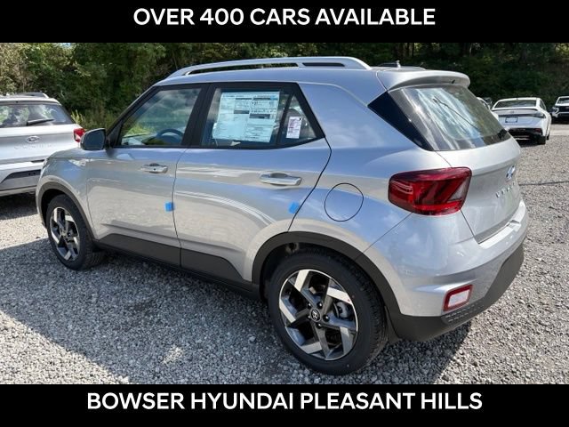 New 2026 Hyundai Venue SEL FWD image 3