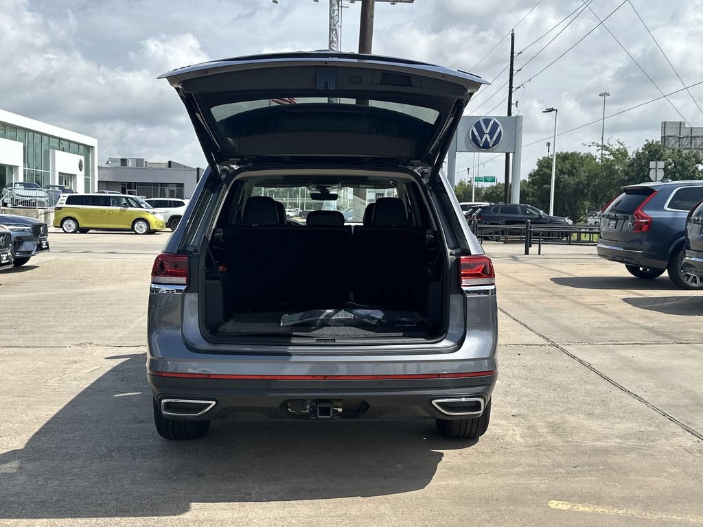 Used 2024 Volkswagen Atlas SEL AWD/4WD image 25
