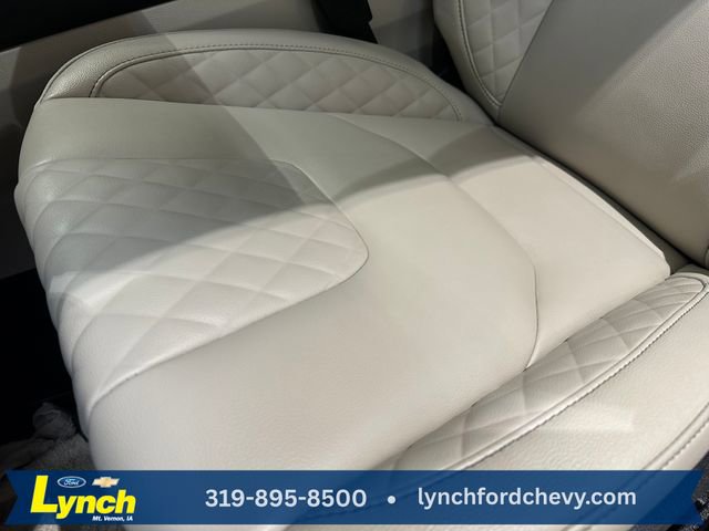 Used 2024 Ford Edge Titanium AWD/4WD image 8
