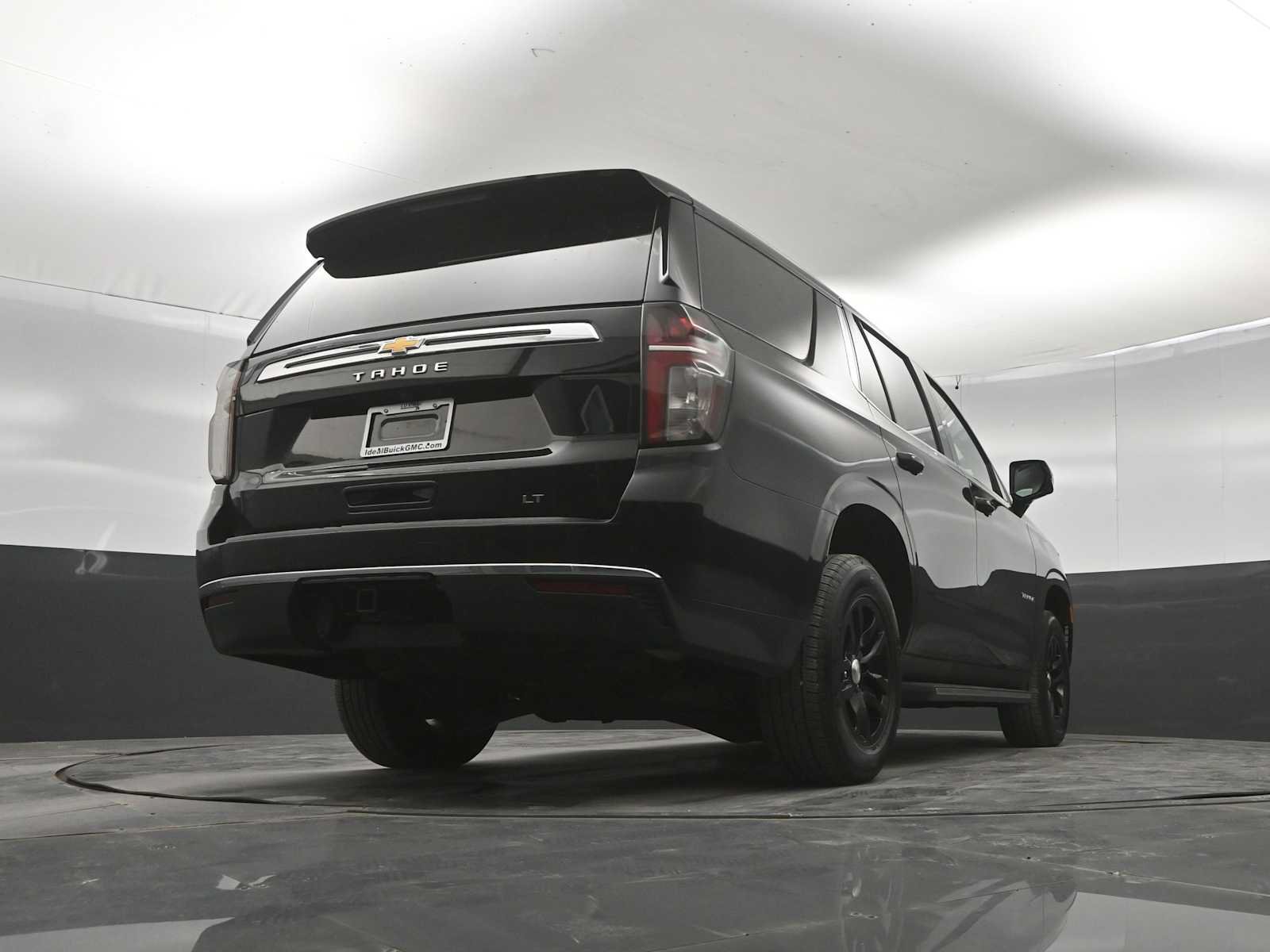 Used 2023 Chevrolet Tahoe LT w/ Luxury Package AWD/4WD image 37