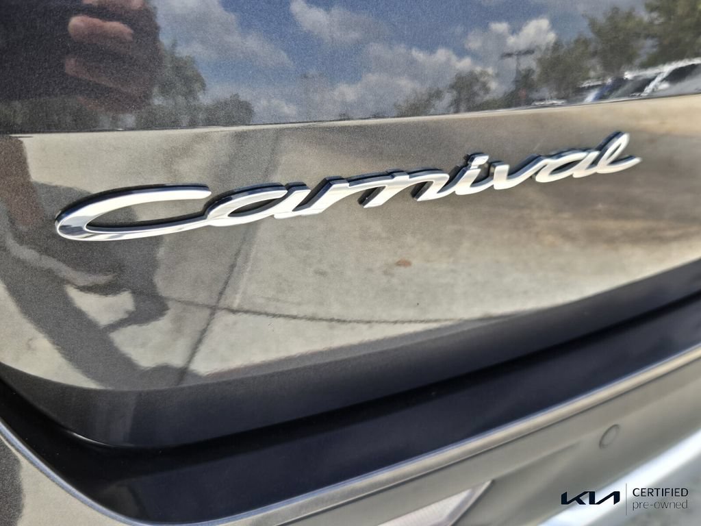 Certified 2022 Kia Carnival SX Prestige FWD image 16