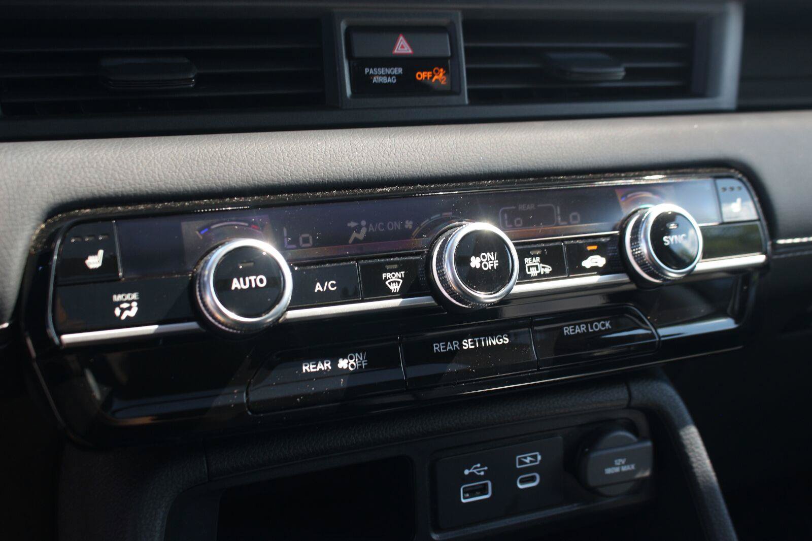 Used 2024 Honda Pilot Touring image 29