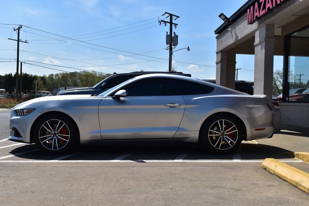 Used 2016 Ford Mustang Coupe RWD image 6