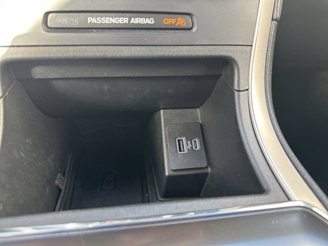 Used 2022 Ford Edge ST-Line image 21