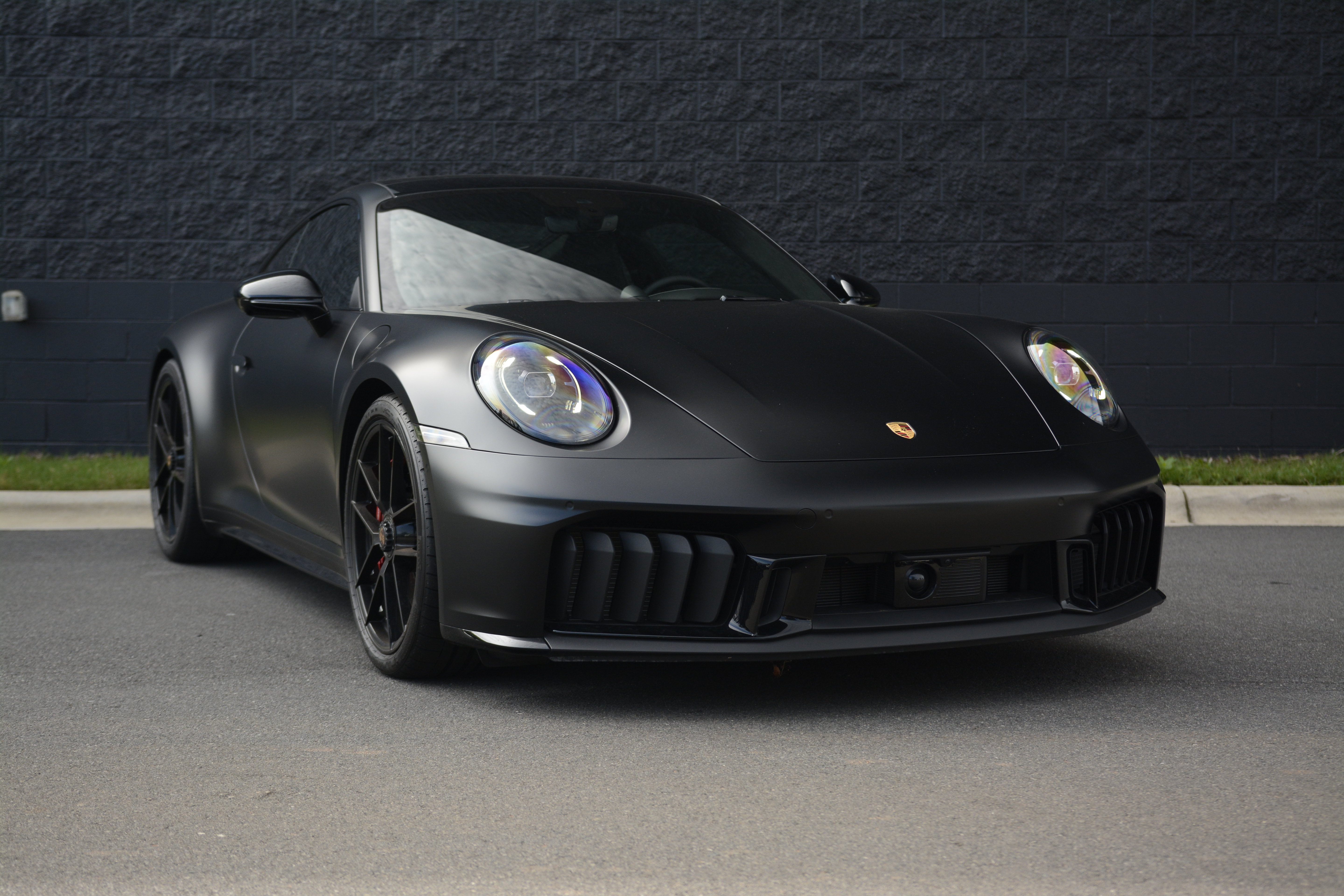 Certified 2025 Porsche 911 Carrera GTS RWD image 9