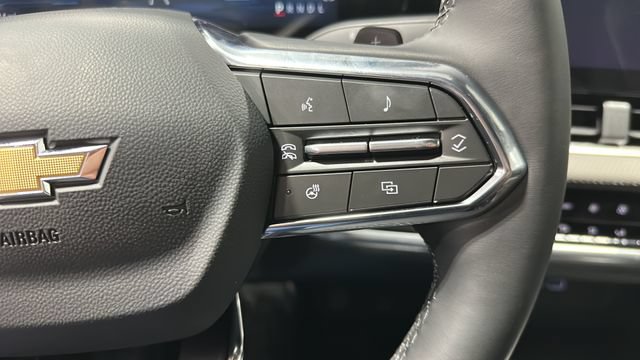 New 2027 Chevrolet Equinox LT w/ Convenience Package II FWD image 14