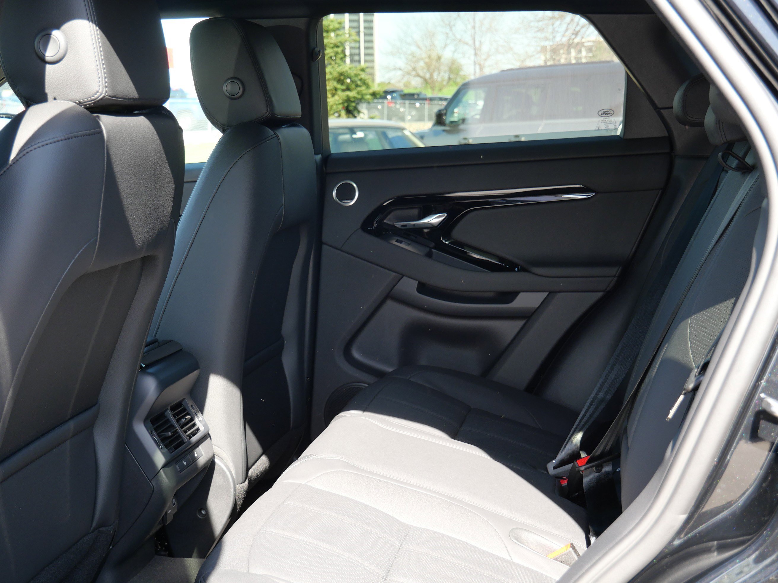 New 2026 Land Rover Range Rover Evoque S AWD/4WD image 6