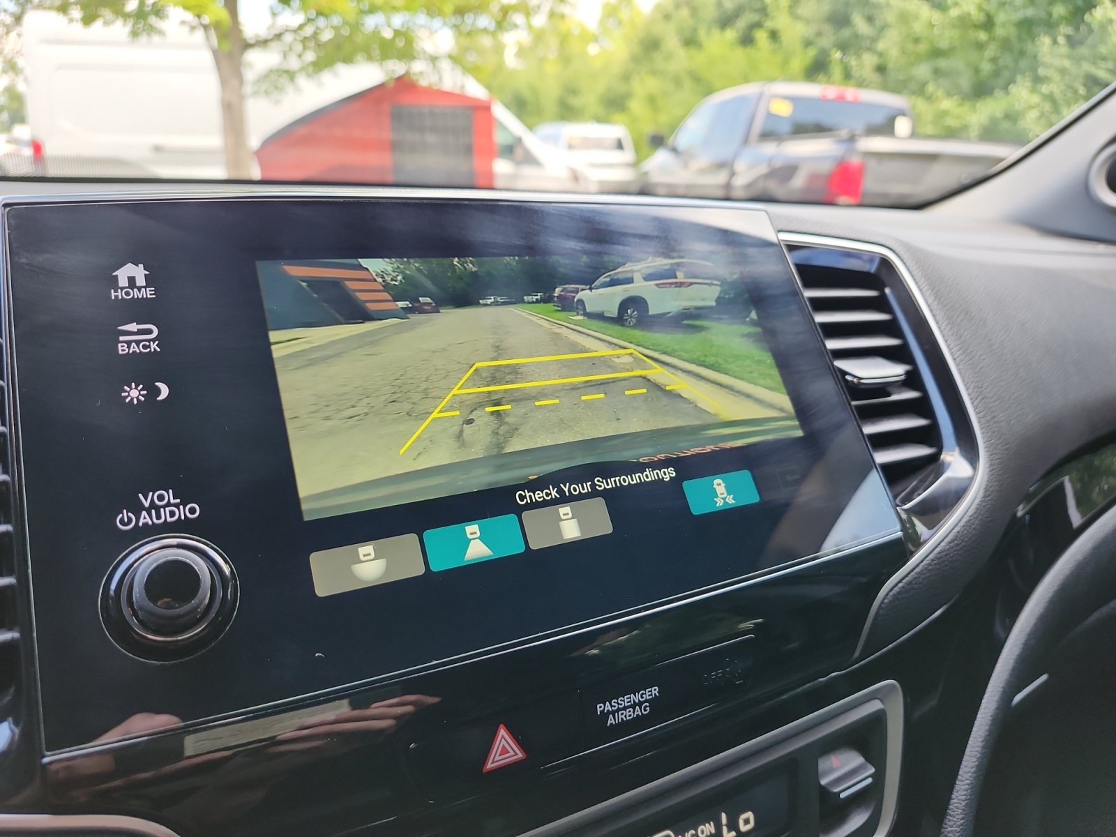 Used 2020 Honda Pilot Touring image 23