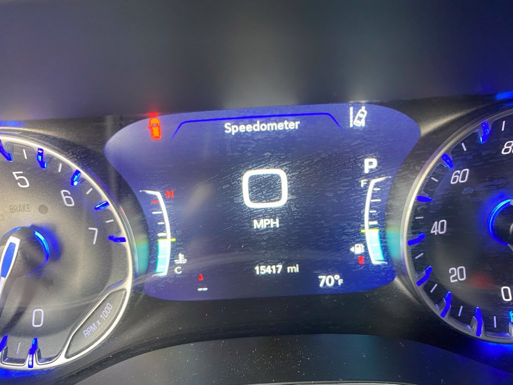 Used 2026 Chrysler Pacifica Select FWD image 2