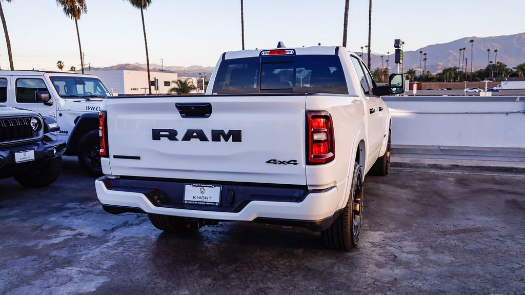 New 2025 RAM 1500 4x4 Crew Cab image 9