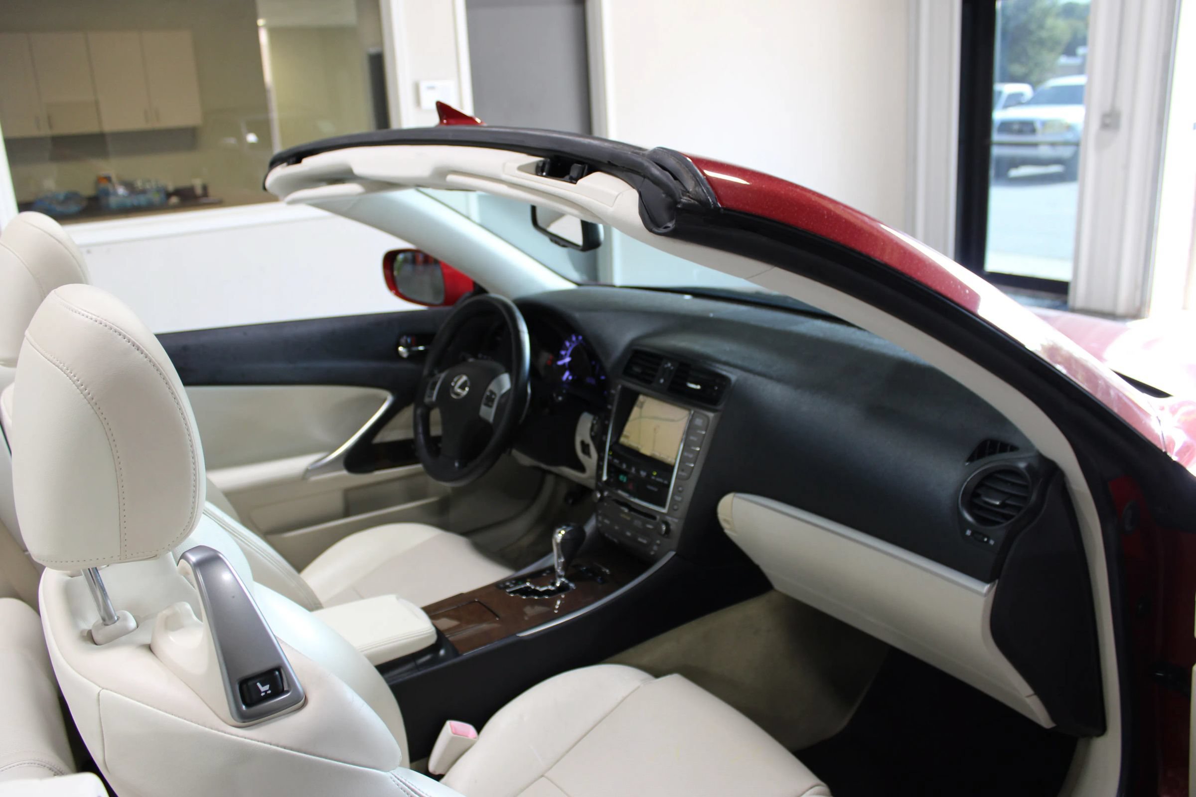 Used 2011 Lexus IS 350C RWD image 47
