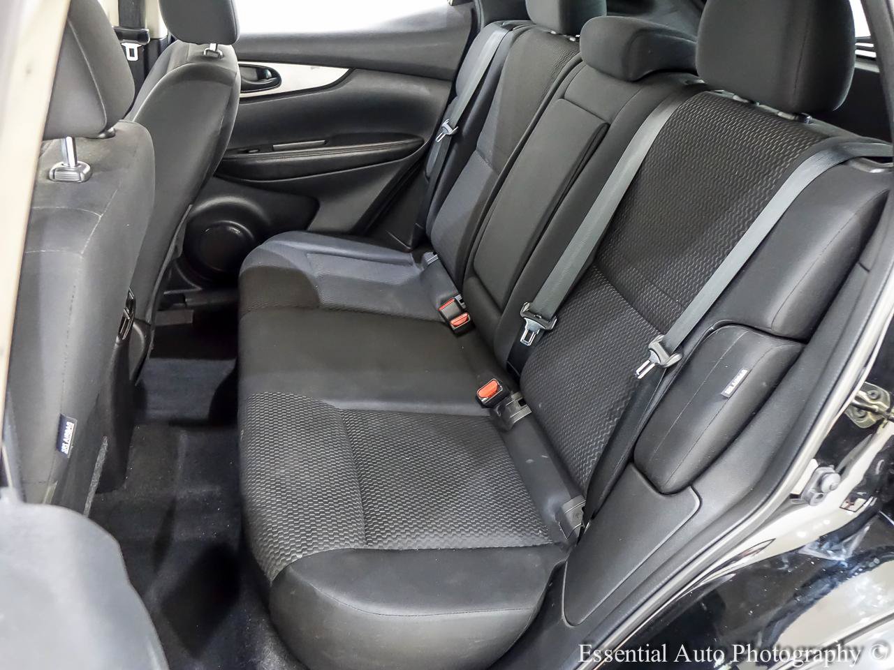 Used 2022 Nissan Rogue Sport S FWD image 16