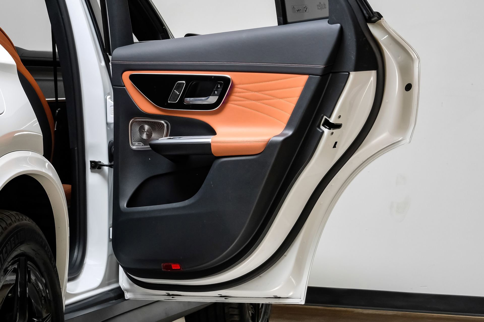 Used 2024 Mercedes-Benz GLC 300 4MATIC image 45