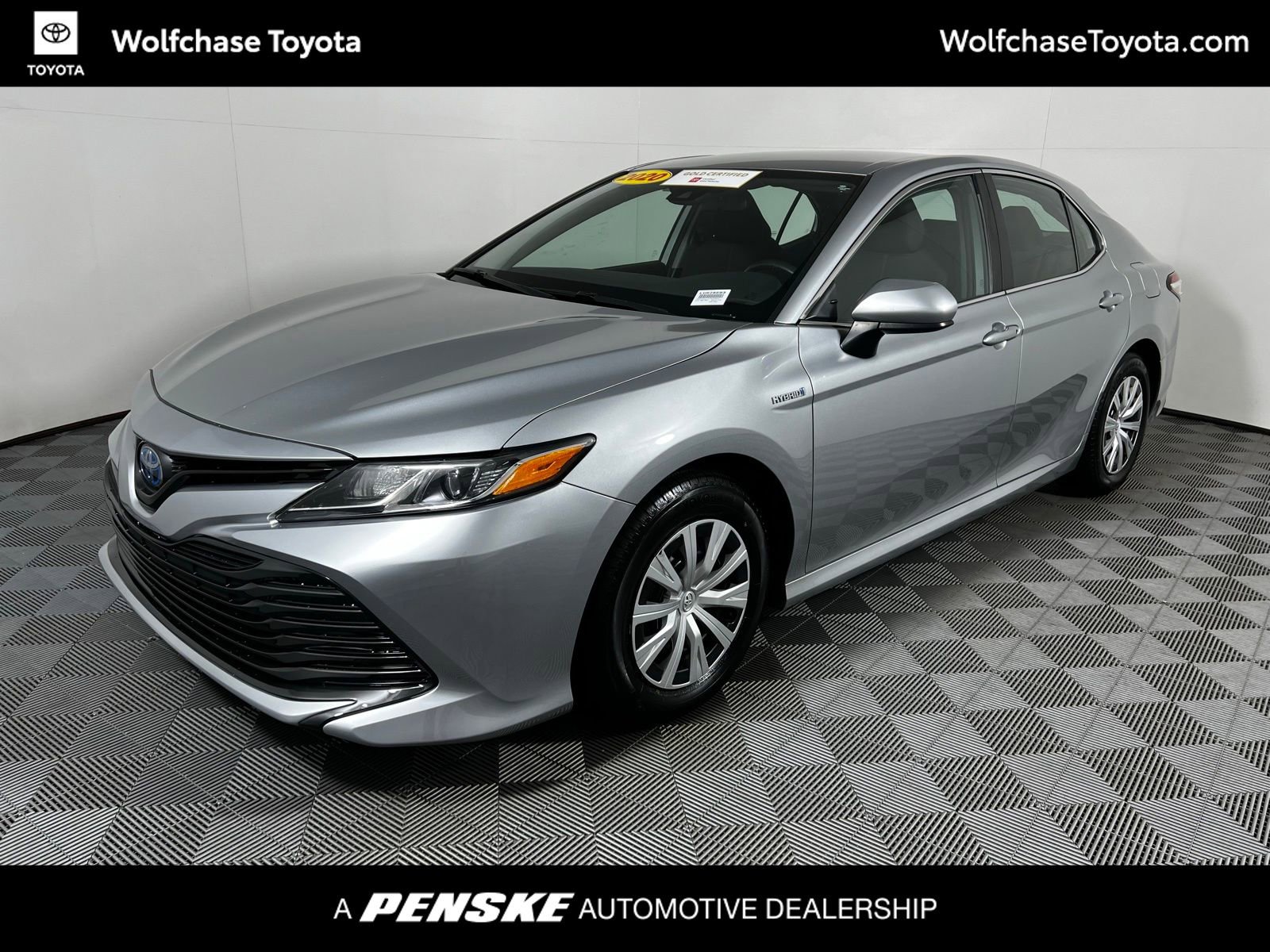 Certified 2020 Toyota Camry LE image 1