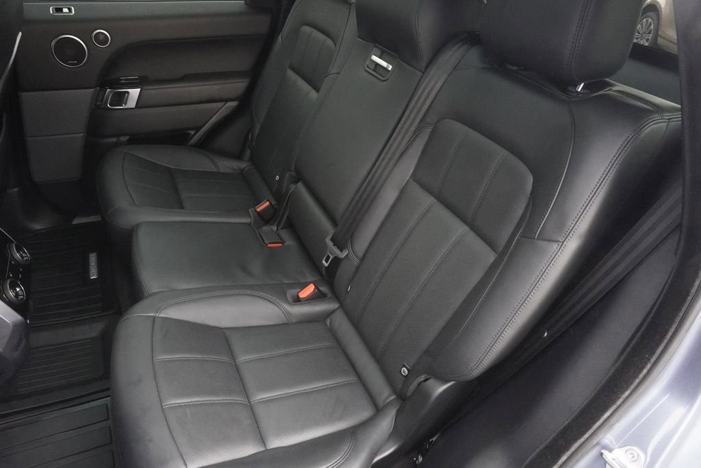 Used 2020 Land Rover Range Rover Sport HSE image 30