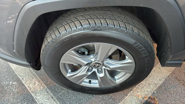 Used 2022 Toyota RAV4 XLE image 36