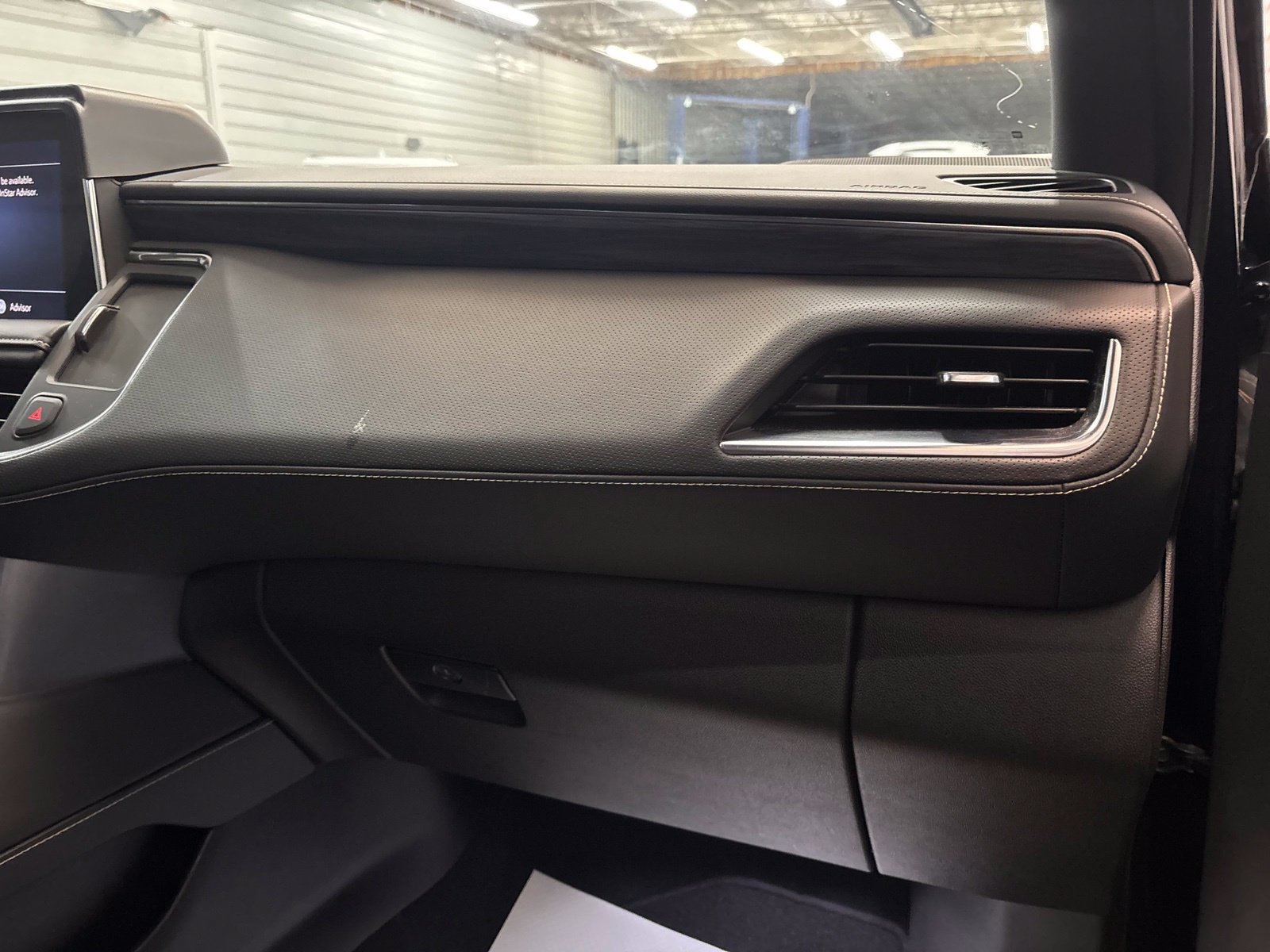 Used 2021 GMC Yukon SLT AWD/4WD image 30
