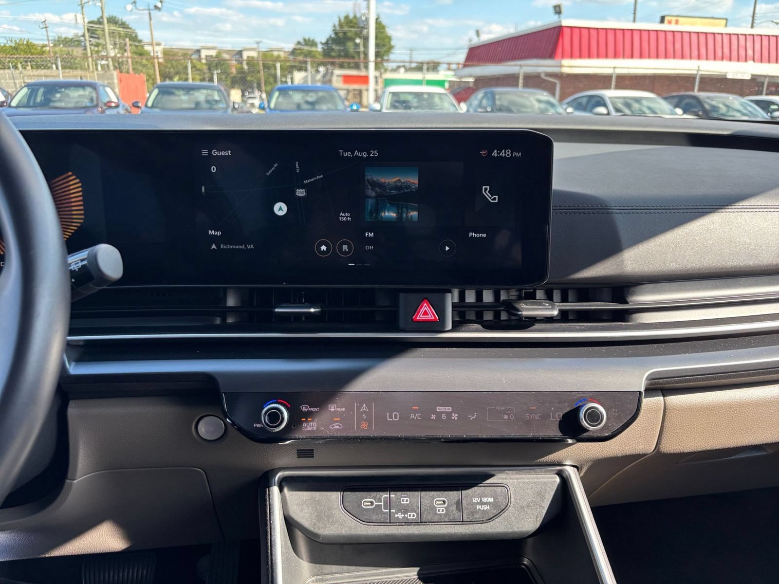 Used 2026 Kia Carnival FWD image 14