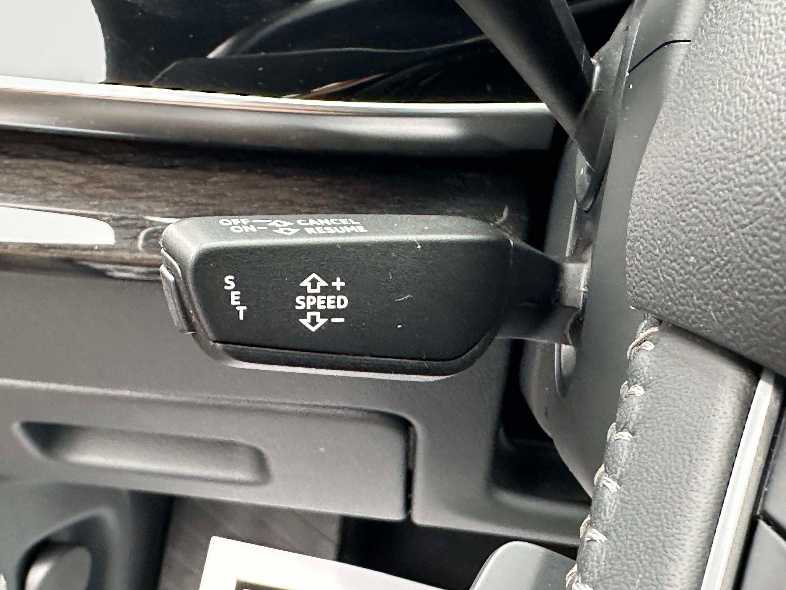 Used 2019 Audi Q8 Premium Plus w/ Premium Plus AWD/4WD image 22