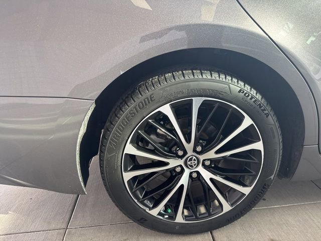 Used 2020 Toyota Camry SE image 11