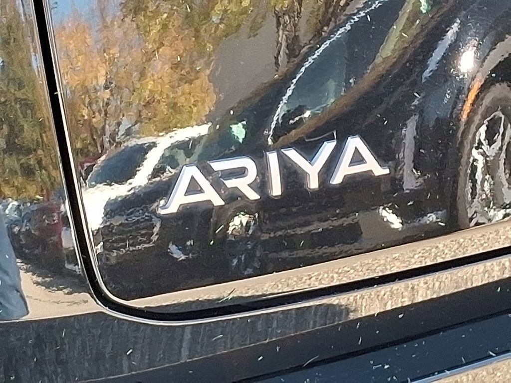 Used 2023 Nissan Ariya FWD image 31