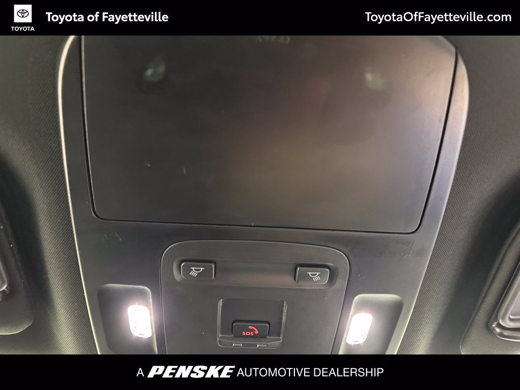 Used 2025 Toyota Camry SE w/ Convenience Package FWD image 25