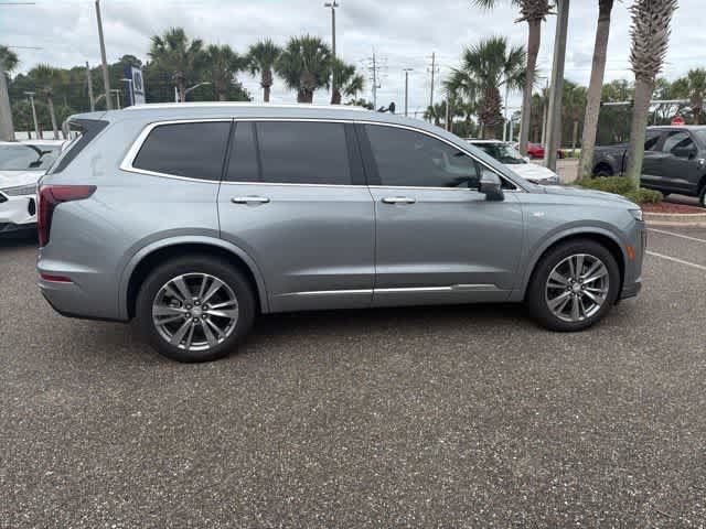 Used 2025 Cadillac XT6 Premium Luxury w/ LPO, Floor Liner Package FWD image 13