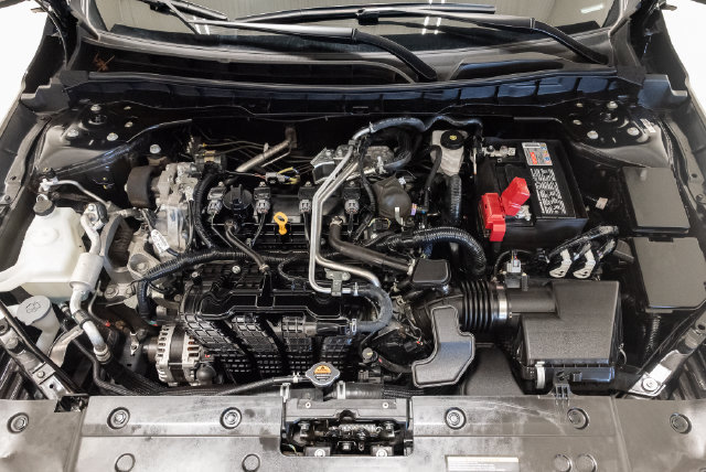 Used 2025 Nissan Altima 2.5 SR FWD image 6