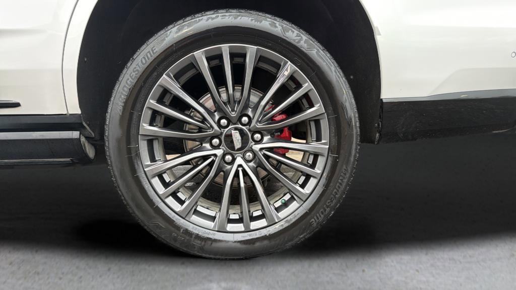 Used 2023 Cadillac Escalade V image 15