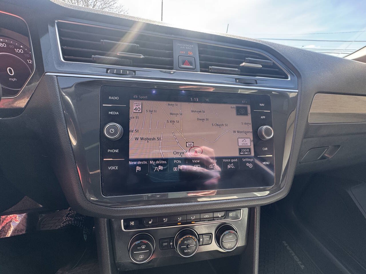 Used 2019 Volkswagen Tiguan SEL AWD/4WD image 40
