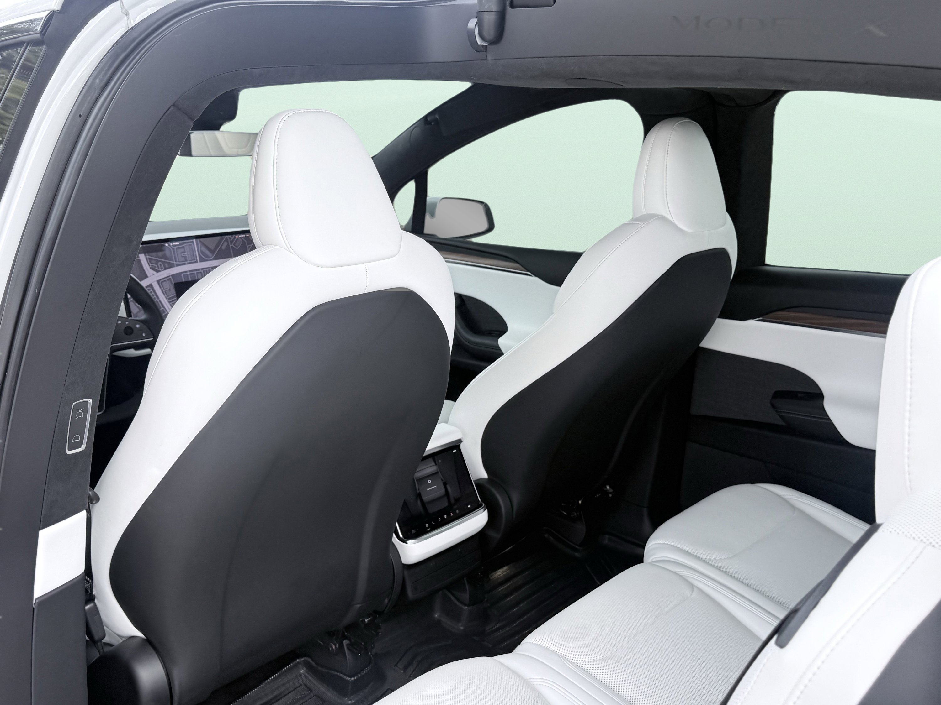 Used 2025 Tesla Model X Long Range image 29