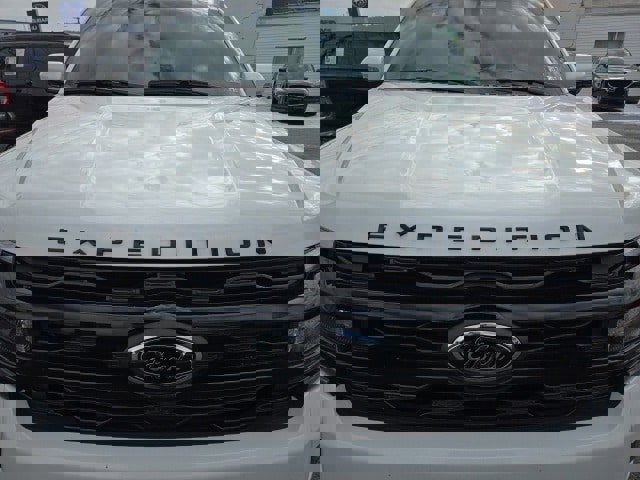 Used 2024 Ford Expedition Limited image 7