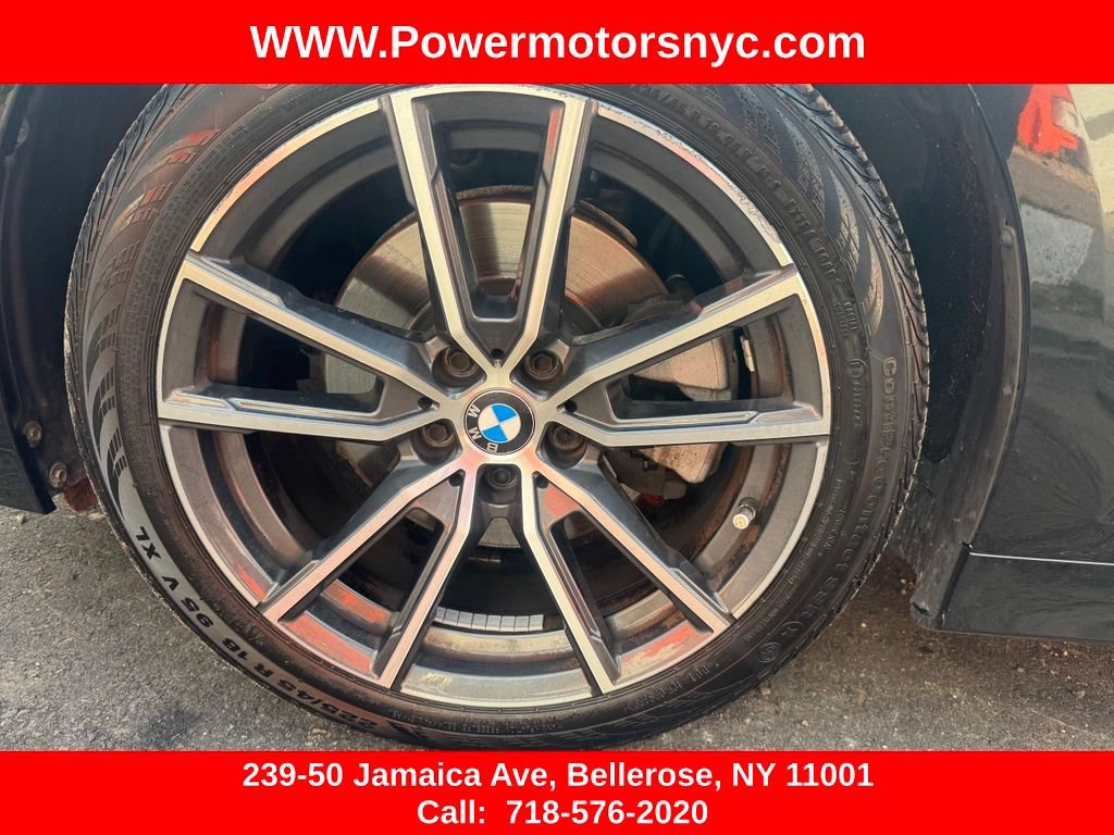 Used 2019 BMW 330i xDrive Sedan w/ Driving Assistance Package AWD/4WD image 21