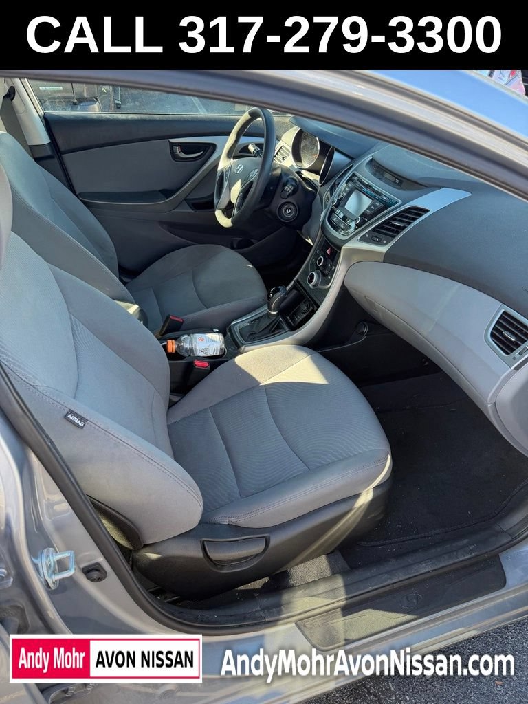 Used 2016 Hyundai Elantra SE w/ Option Group 02 FWD image 9