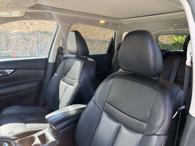 Used 2019 Nissan Rogue SL w/ Premium Package AWD/4WD image 21