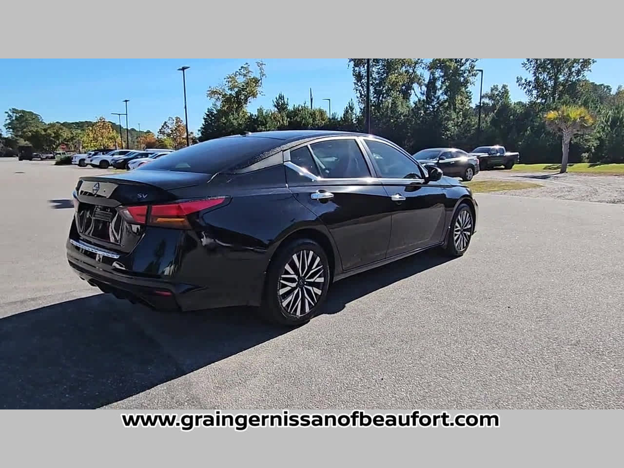 Used 2023 Nissan Altima 2.5 SV FWD image 31