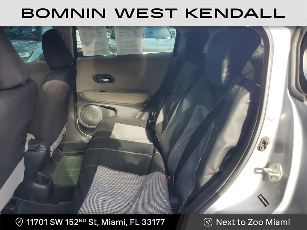 Used 2017 Honda HR-V LX image 17
