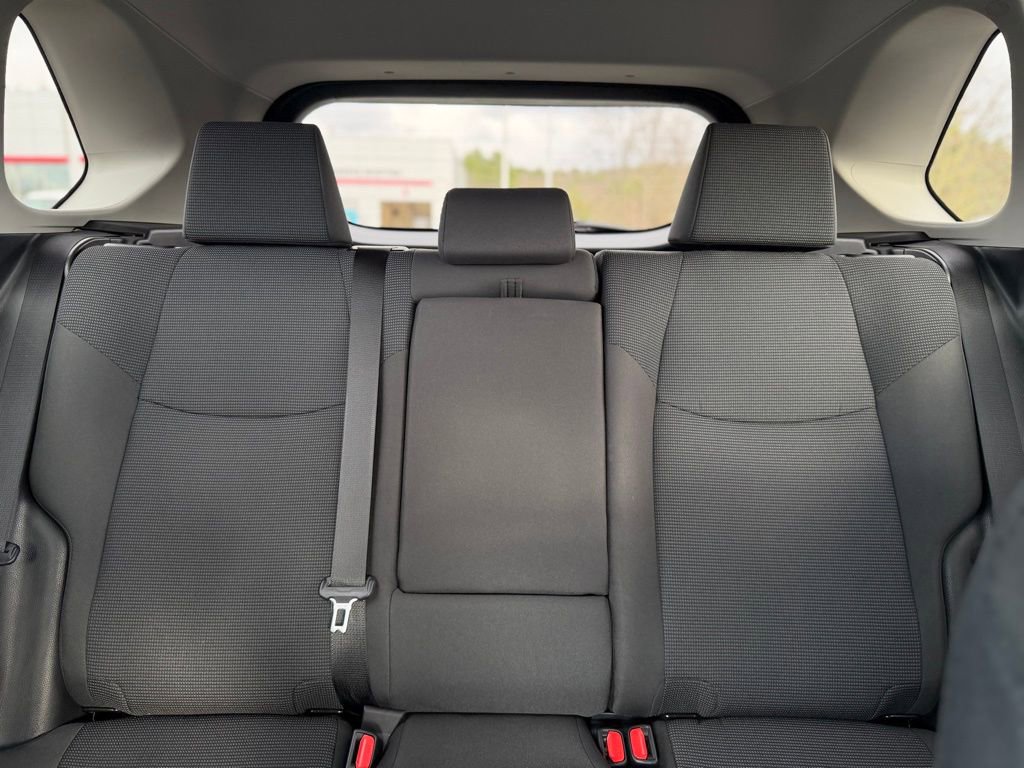Used 2023 Toyota RAV4 LE AWD/4WD image 26