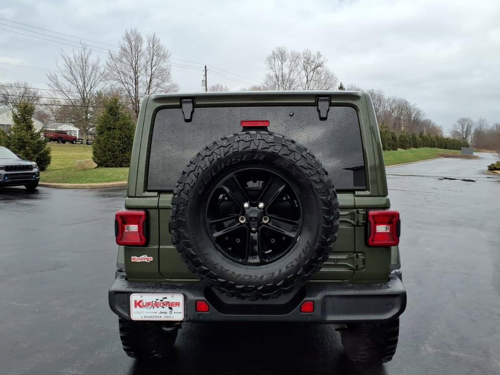 Used 2021 Jeep Wrangler Unlimited Sahara AWD/4WD image 4