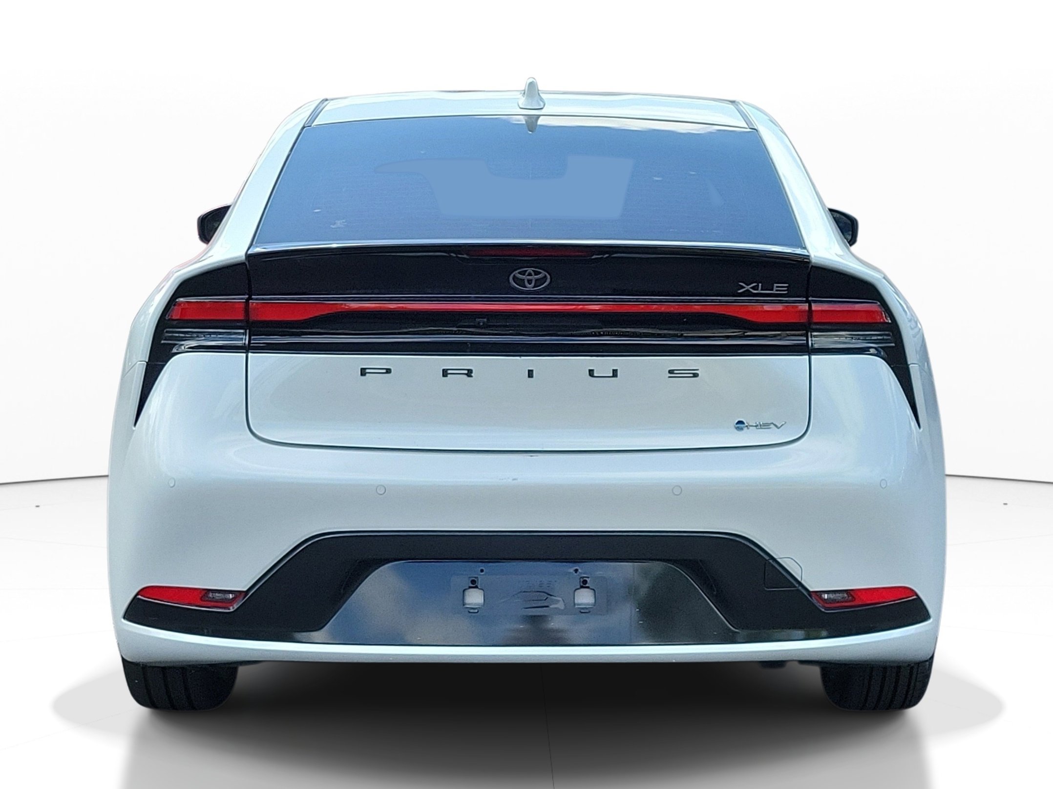 Used 2024 Toyota Prius XLE image 5