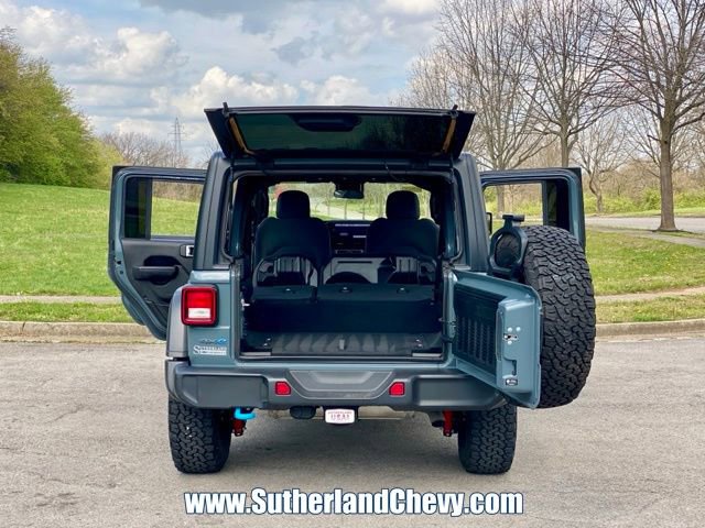 Used 2024 Jeep Wrangler Unlimited AWD/4WD image 45